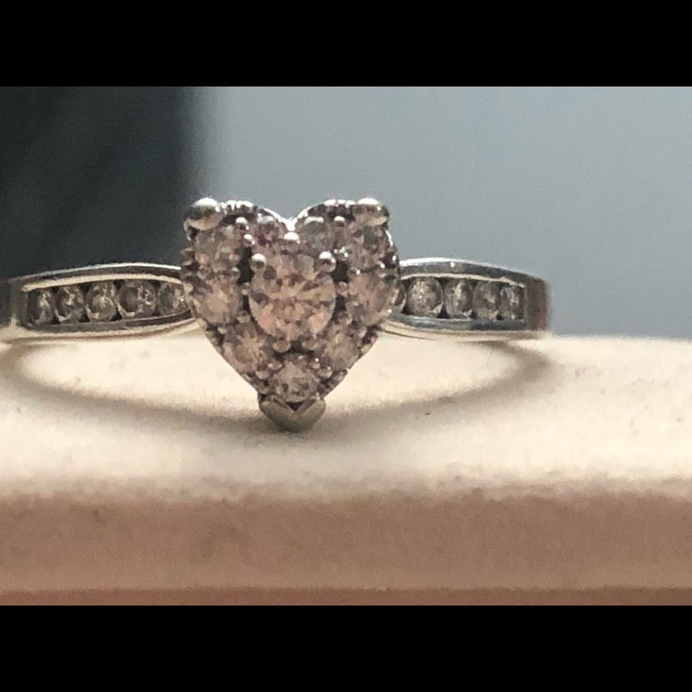 10k diamond ring